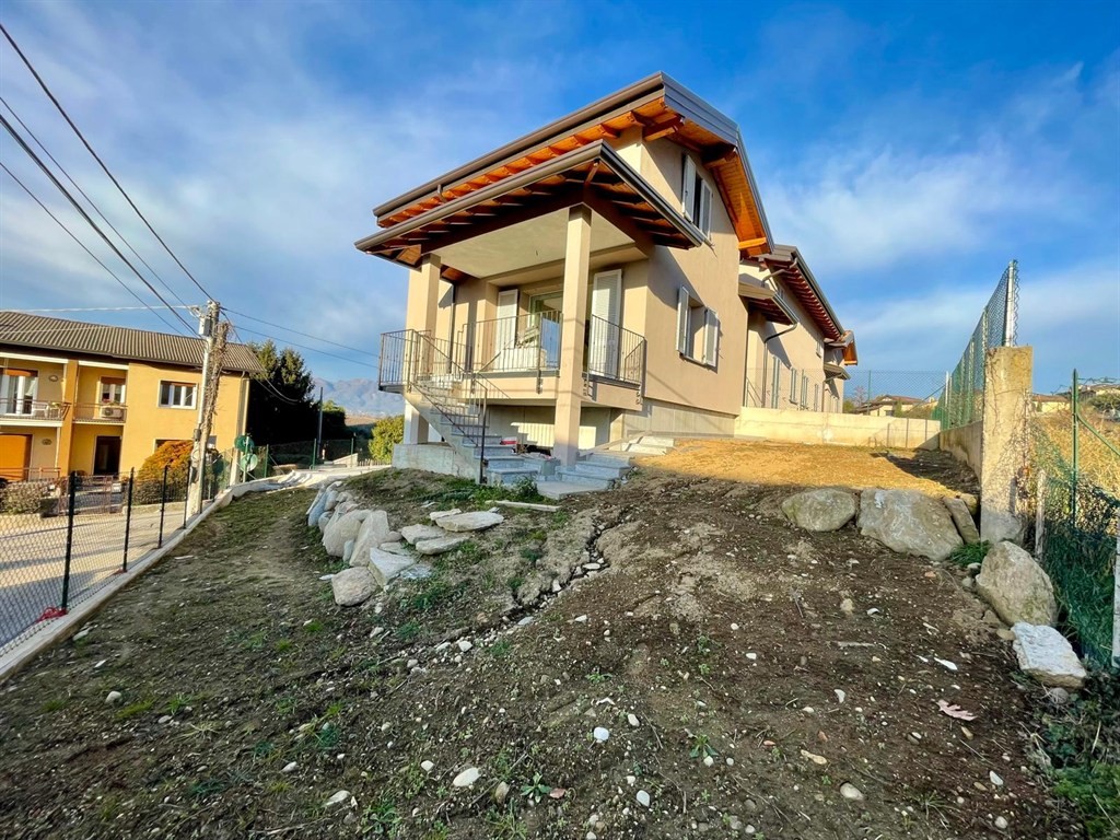 dvr1180 - nupvissima panoramoca villetta di 3 locali - doppi servizi - doppio box - 2 posti auto scoperti