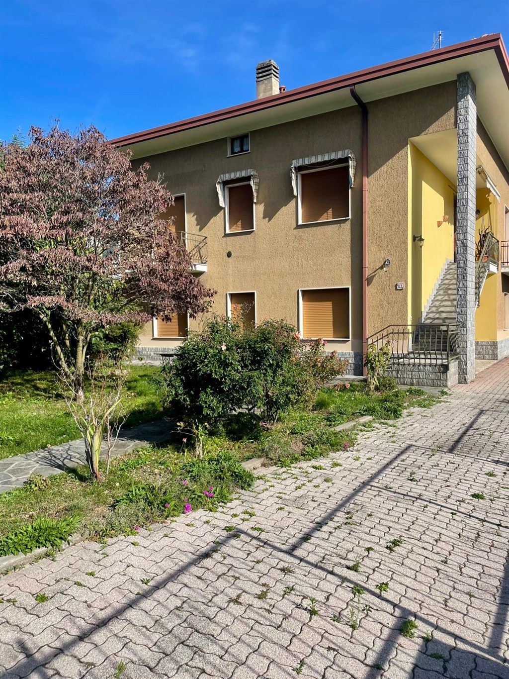 Panoramica villa singola Bifamigliare
